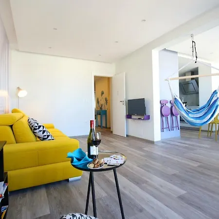 Zadractive - Perfect View But No Elevator