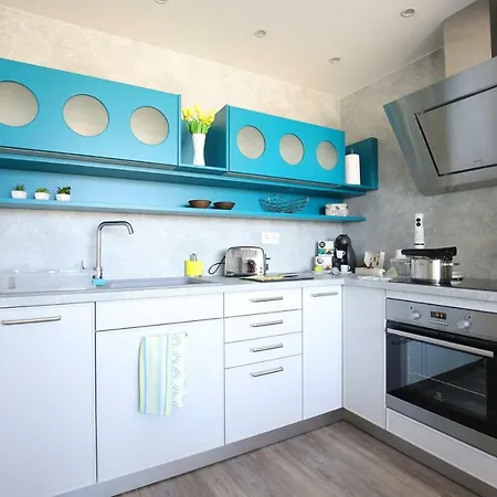 Zadractive - Perfect View But No Elevator Apartment *